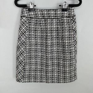 White House Black Market Black and White Tweed PENCIL Skirt SIZE 00